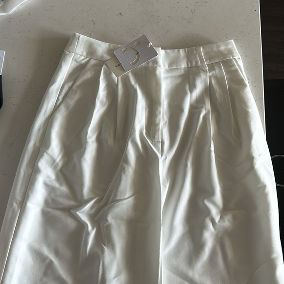 NWT - wide leg white trousers - Picture 4 of 4